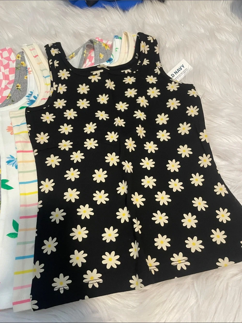 Old Navy tank bundle - 5
